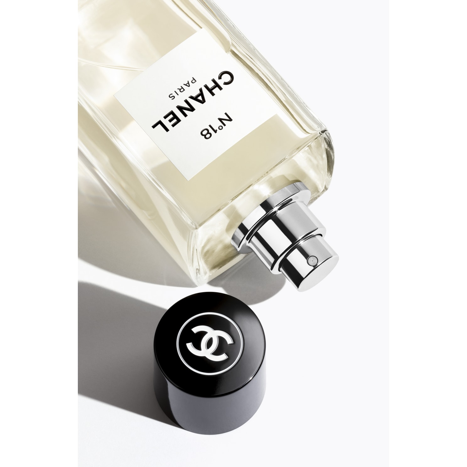 1693214809.3681GOkULAXcqkn-18-les-exclusifs-de-chanel-eau-de-parfum-6-8fl-oz--packshot-alternative-v1-122260-8849386274846.jpg
