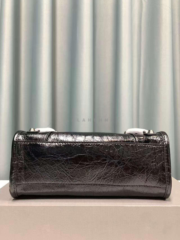 1764818386.8644egyeFLAKROImage_20251204100026_9202_14.jpg