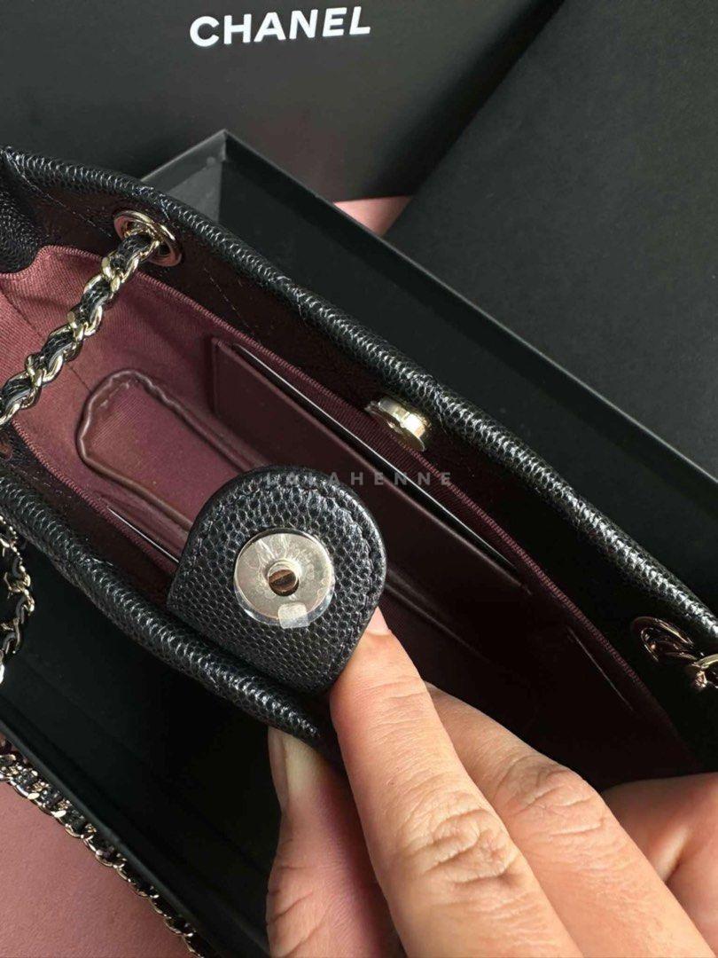 1776919203.8255NgBGcVhAYo25c_chanel_mini_tote_black_cav_1735714585_e6ac0470_progressive.jpg