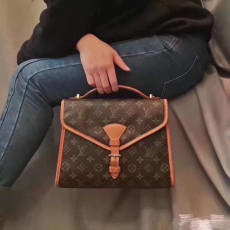 루이비통 벨에어 브리프케이스 한정판 23.5cm