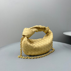 보테가베네타 미니 체인 스트랩 조디백 28cm
