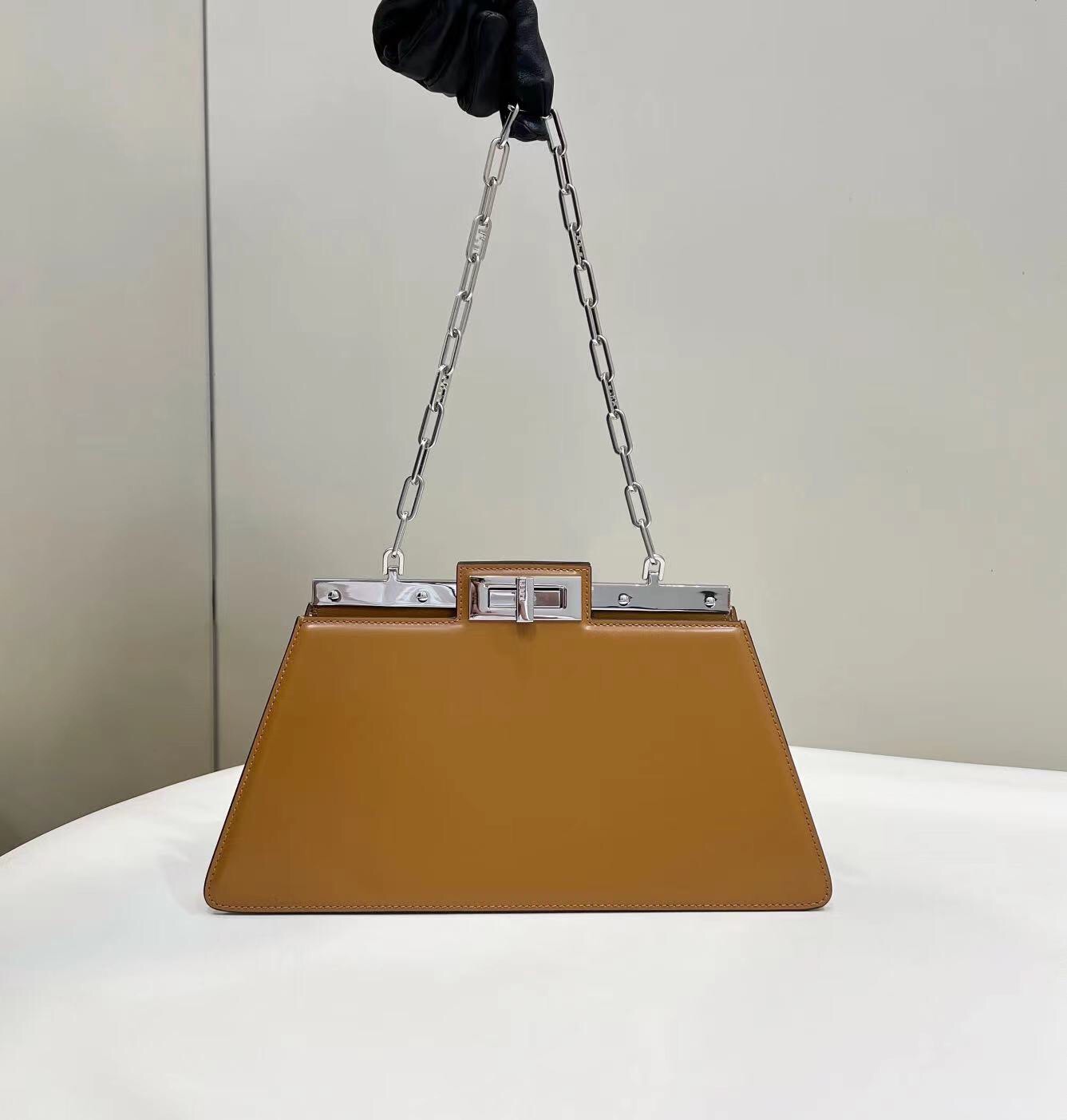 펜디 피카부 컷 미디엄 34cm