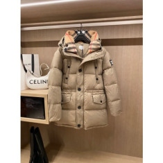버버리 여성패딩