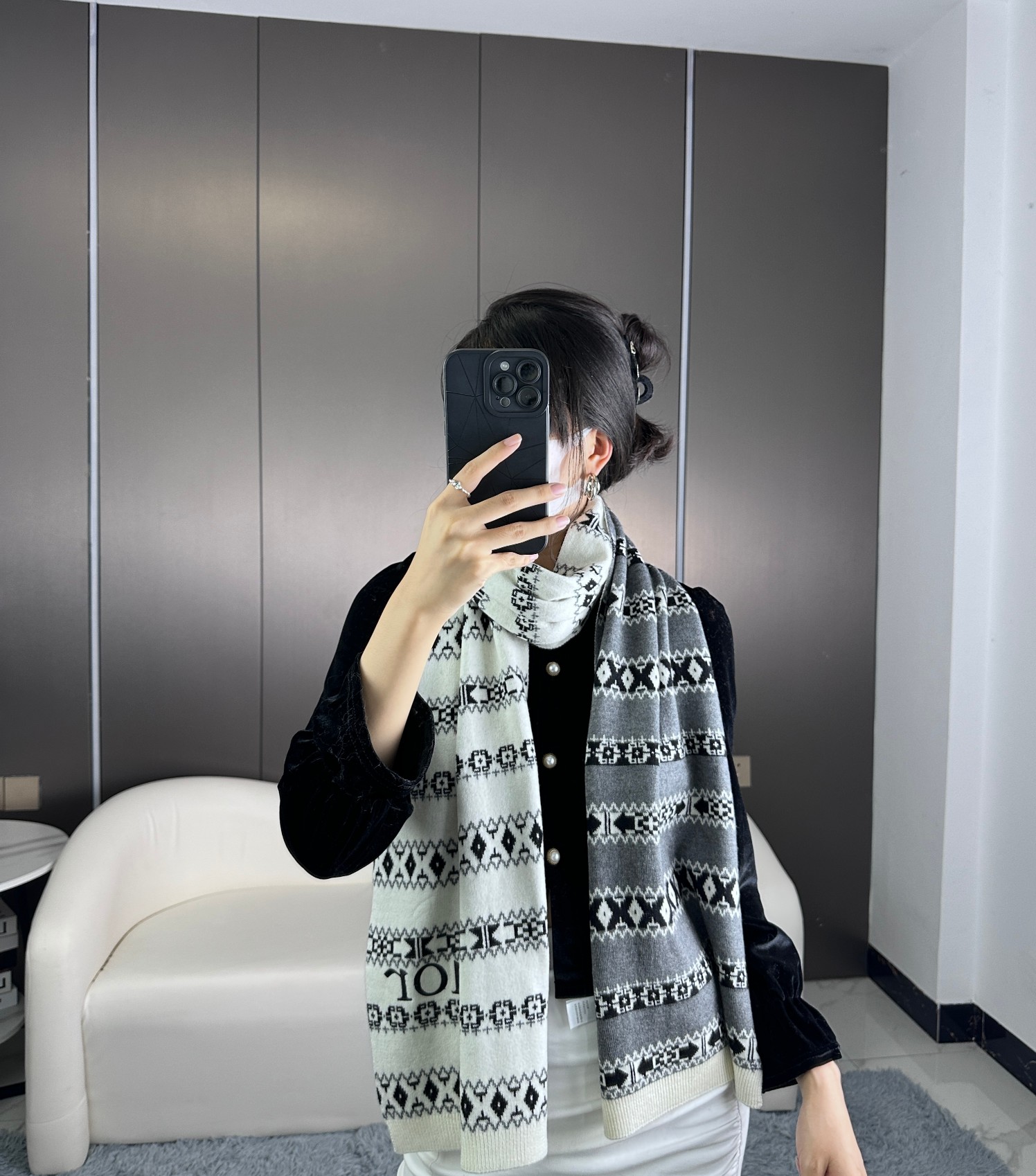디올 머플러