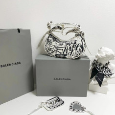 발렌시아가 그래피티 르카골 XS