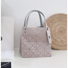 바오바오 루센트 박시 토트백 17cm 23cm