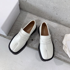 메종마르지엘라 타비 로퍼 2컬러