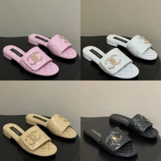 샤넬 26C 퀼팅 체인장식 샌들 슬리퍼 2cm (4컬러)