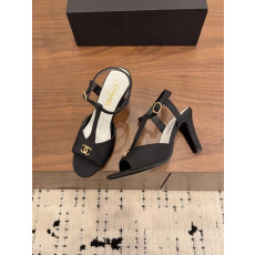 샤넬 26C T 스트랩 패브릭 샌들 7.5cm 