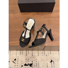 샤넬 26C T 스트랩 패브릭 샌들 7.5cm 