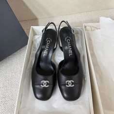 샤넬 26C CC장식 투톤 펌프스 8cm