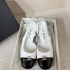 샤넬 26C CC장식 투톤 펌프스 8cm