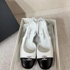 샤넬 26C CC장식 투톤 펌프스 8cm