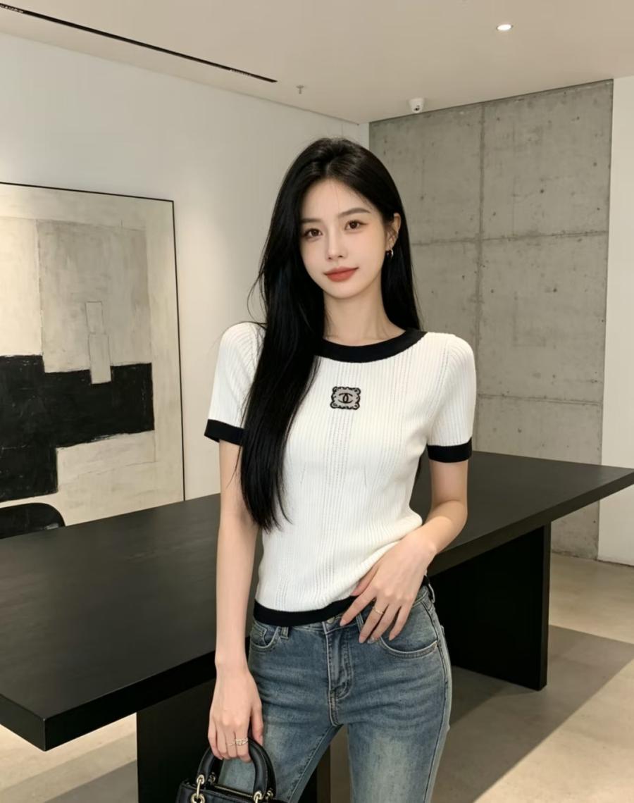 샤넬 앞로고 배색 니트 (2컬러)