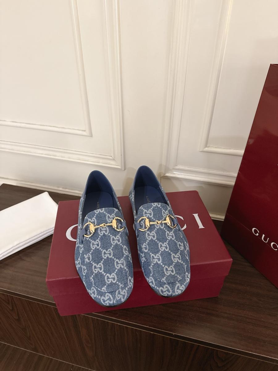 구찌 조르단 로퍼