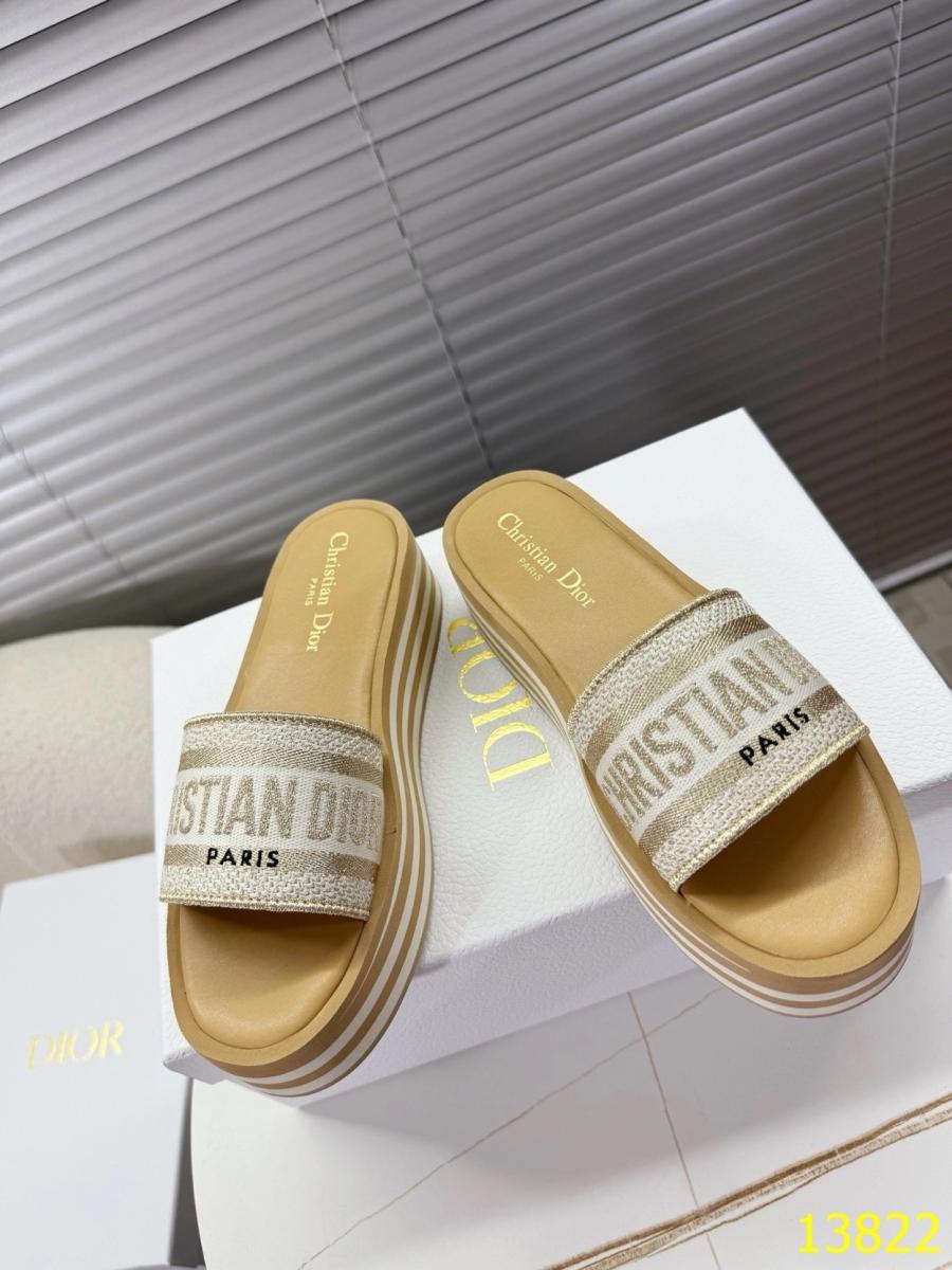 디올 리비에라 뮬 슬리퍼