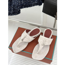 로로피아나 썸머 참스 워크 샌들