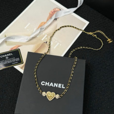 CHANEL 샤넬 CC로고 하트 펜던트 체인 벨트