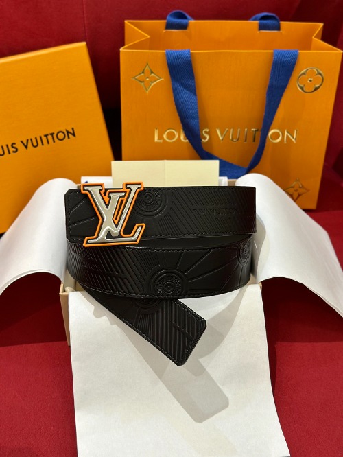 LOUIS VUITTON 루이비통 LV 임프린트 (LV Imprint) 40mm 리버서블 벨트