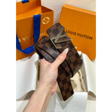 LOUIS VUITTON 루이비통 LV 이니셜 40mm 리버서블 벨트