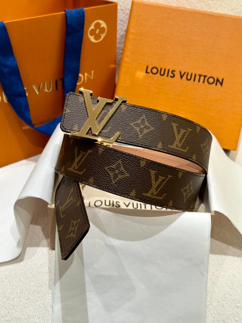 LOUIS VUITTON 루이비통 LV 이니셜 40mm 리버서블 벨트