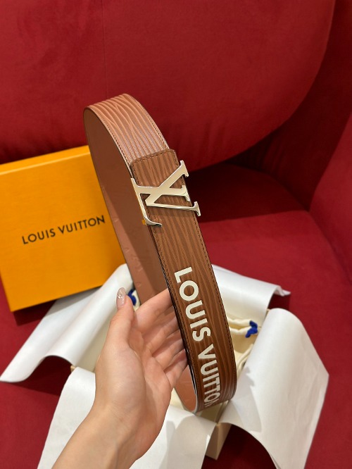 LOUIS VUITTON 루이비통 LV 이니셜 40mm 리버서블 벨트