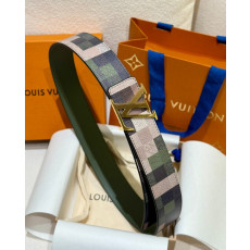 LOUIS VUITTON 루이비통 LV 이니셜 40mm 리버서블 벨트