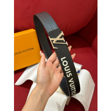 LOUIS VUITTON 루이비통 LV 이니셜 40mm 리버서블 벨트