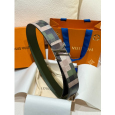 LOUIS VUITTON 루이비통 LV 이니셜 40mm 리버서블 벨트