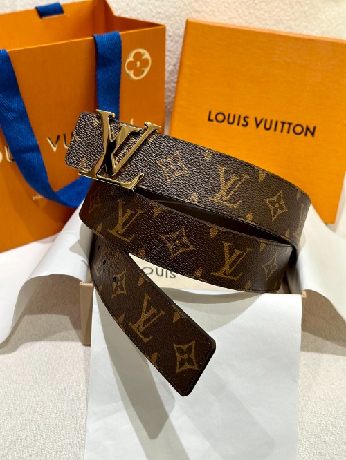 LOUIS VUITTON 루이비통 LV 이니셜 40mm 리버서블 벨트