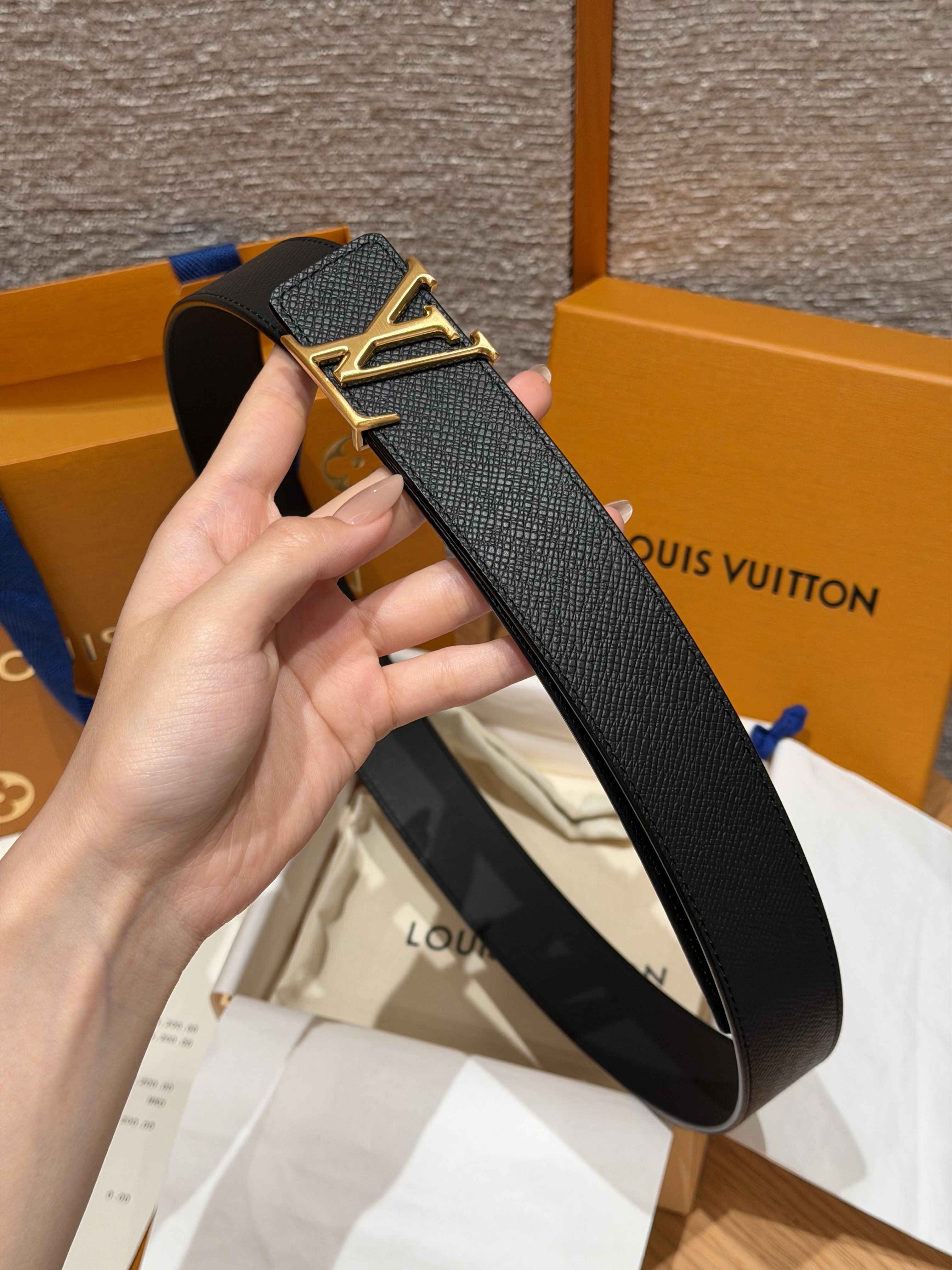 루이비통 LV 이니셜 양면 남성 벨트 3.5