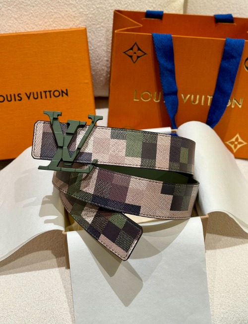 LOUIS VUITTON 루이비통 LV 이니셜 40mm 리버서블 벨트