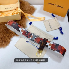 LOUIS VUITTON 루이비통 LV 이니셜 40MM 리버시블 벨트 키링 세트
