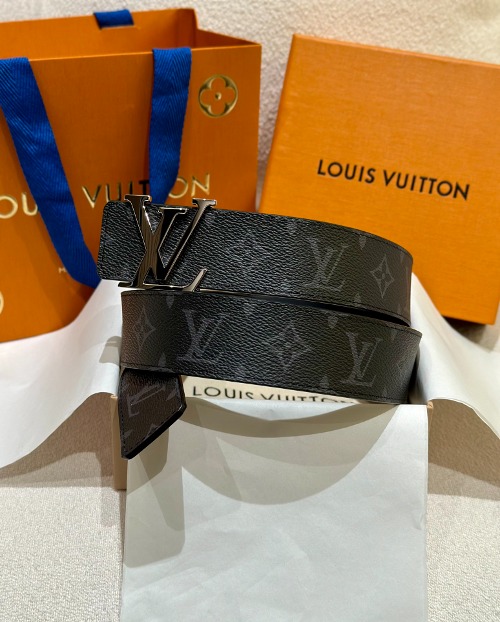 LOUIS VUITTON 루이비통 LV 이니셜 40mm 리버서블 벨트