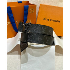 LOUIS VUITTON 루이비통 LV 이니셜 40mm 리버서블 벨트