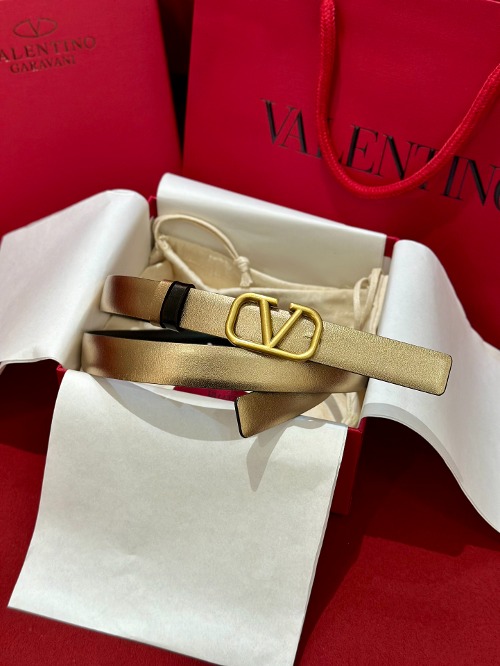VALENTINO 발렌티노 VLogo Signature 20 리버서블 레더 벨트 5W2T0S12ZFR11J