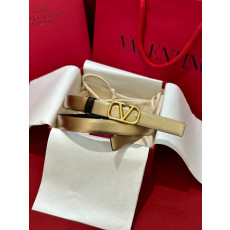 VALENTINO 발렌티노 VLogo Signature 20 리버서블 레더 벨트 5W2T0S12ZFR11J