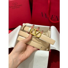 VALENTINO 발렌티노 VLogo Signature 20 리버서블 레더 벨트 5W2T0S12ZFR11J