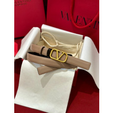 VALENTINO 발렌티노 VLogo Signature 20 리버서블 레더 벨트 5W2T0S12ZFR11J