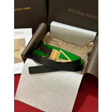 BOTTEGA VENETA 보테가 트라이앵글 버클 레더 벨트