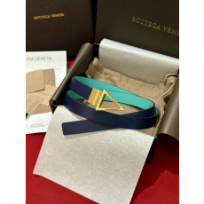 BOTTEGA VENETA 보테가 트라이앵글 버클 레더 벨트