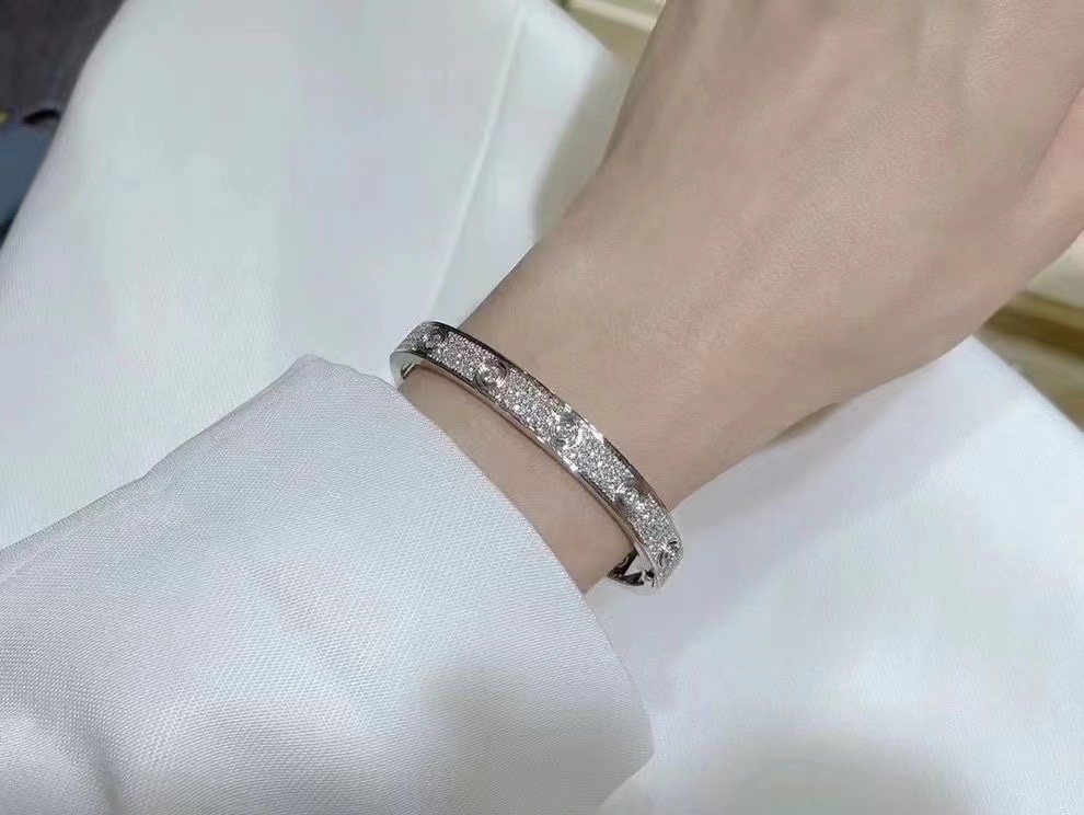 Cartier 와이드 버전 다이아몬드 안개꽃 팔찌