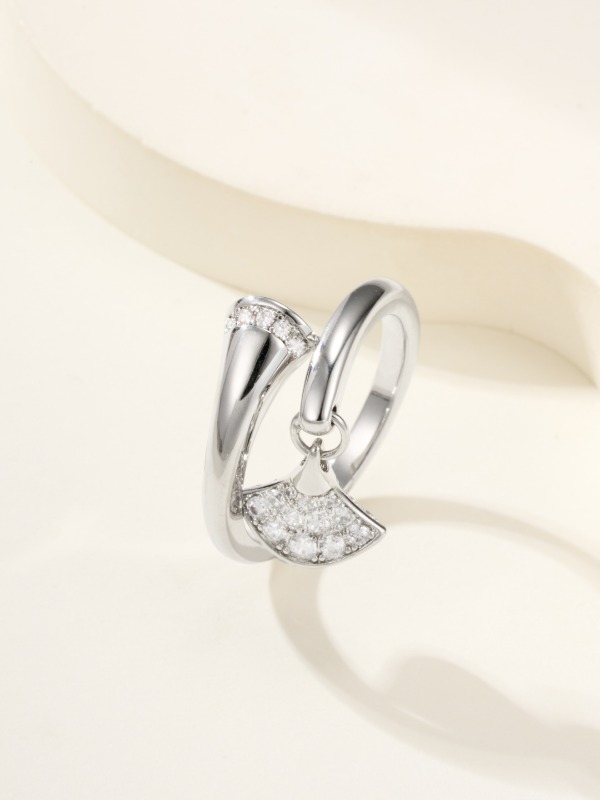 불가리 디바스 드림 링