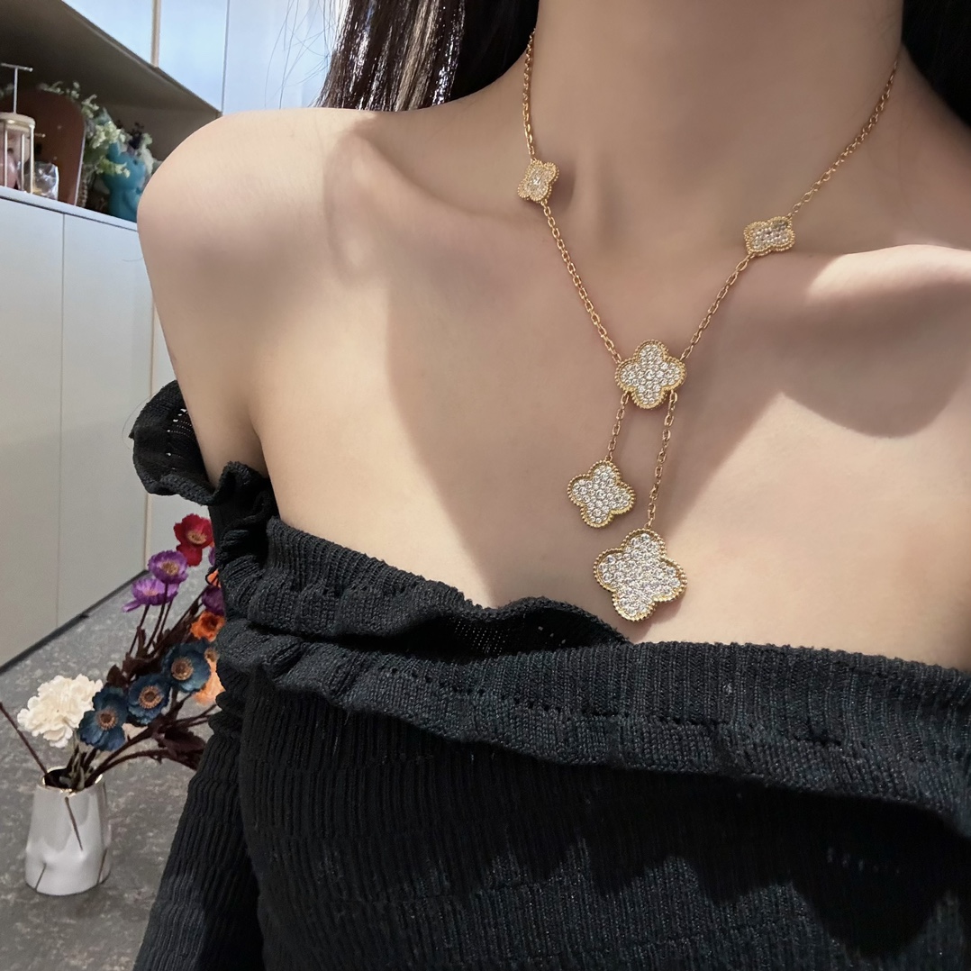 Van Cleef 네잎 클로버 다이아몬드 네크리스