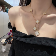 Van Cleef 네잎 클로버 다이아몬드 네크리스