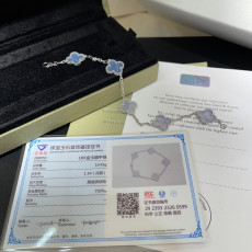 Van Cleef 다섯꽃 팔찌