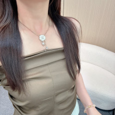 샤넬 25A 더블 C 목걸이