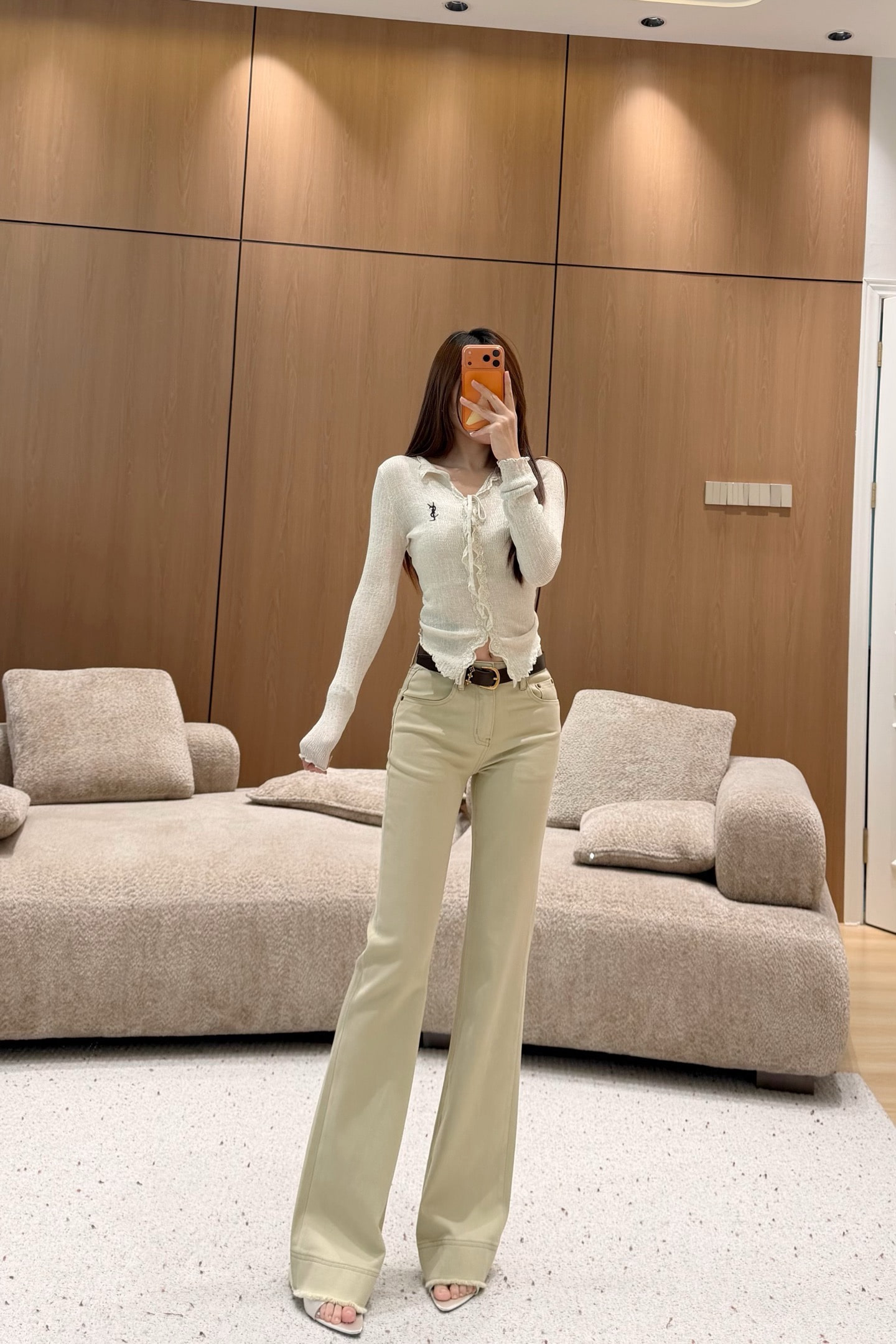 루이비통 2026 초가을 신상 부츠컷 데님 팬츠