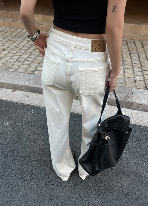 루이비통 26 이른 봄 데님 팬츠
