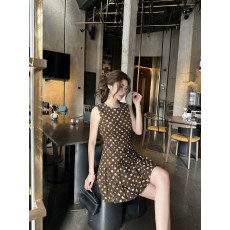 루이비통 25SS 봄 여름 민소매 원피스?